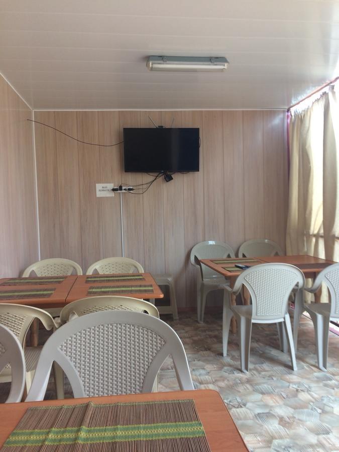 Дом Семейного Отдыха Karolino-Buhaz Exterior photo